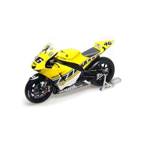 موتور بازی مدل yamaha yzr m1 laguna seca 2005